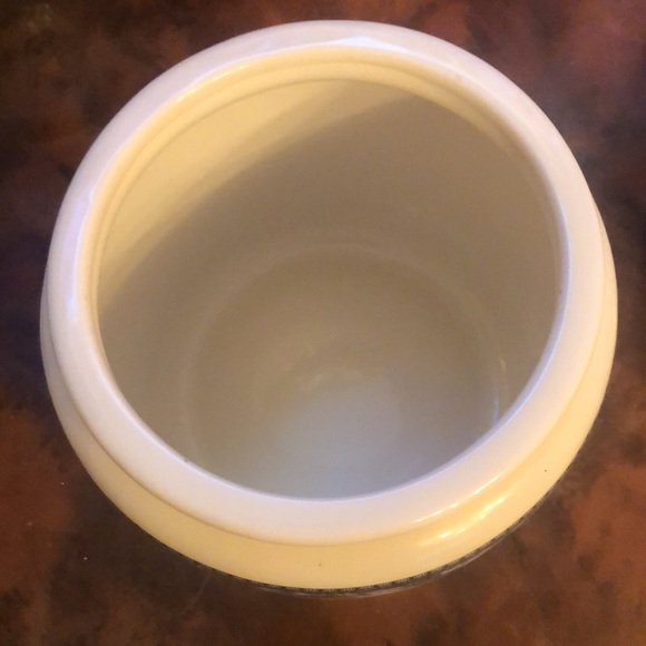 William James Farmyard Canisters - Picture 6 of 7